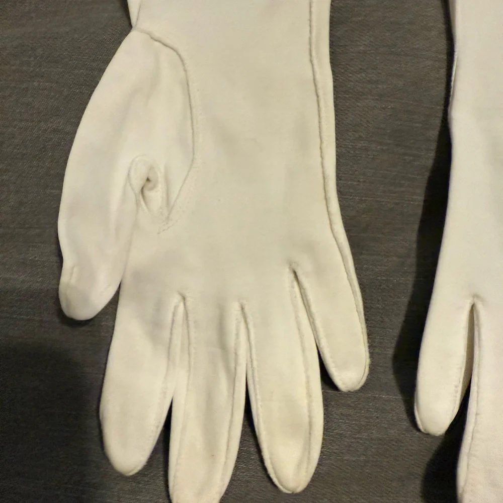Fownes Royale White Gloves with Embroidered  100% Double Woven Cotton Vintage